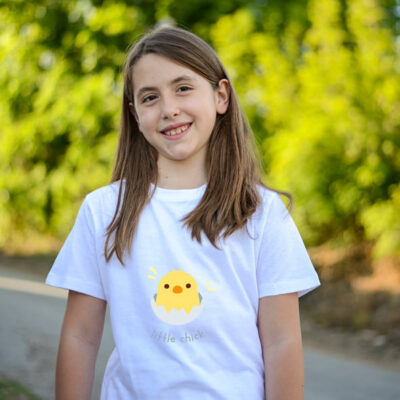 kids mockup girl 115053 Little Chick.png